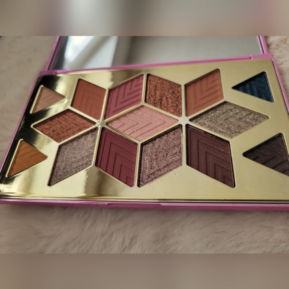 Pur × Barbie Eyeshadow Palette Endless Possibilities II Collection